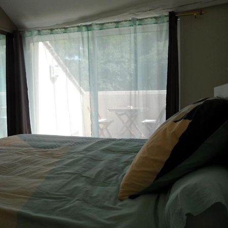 Villa Dikaria Montacher Bagian luar foto