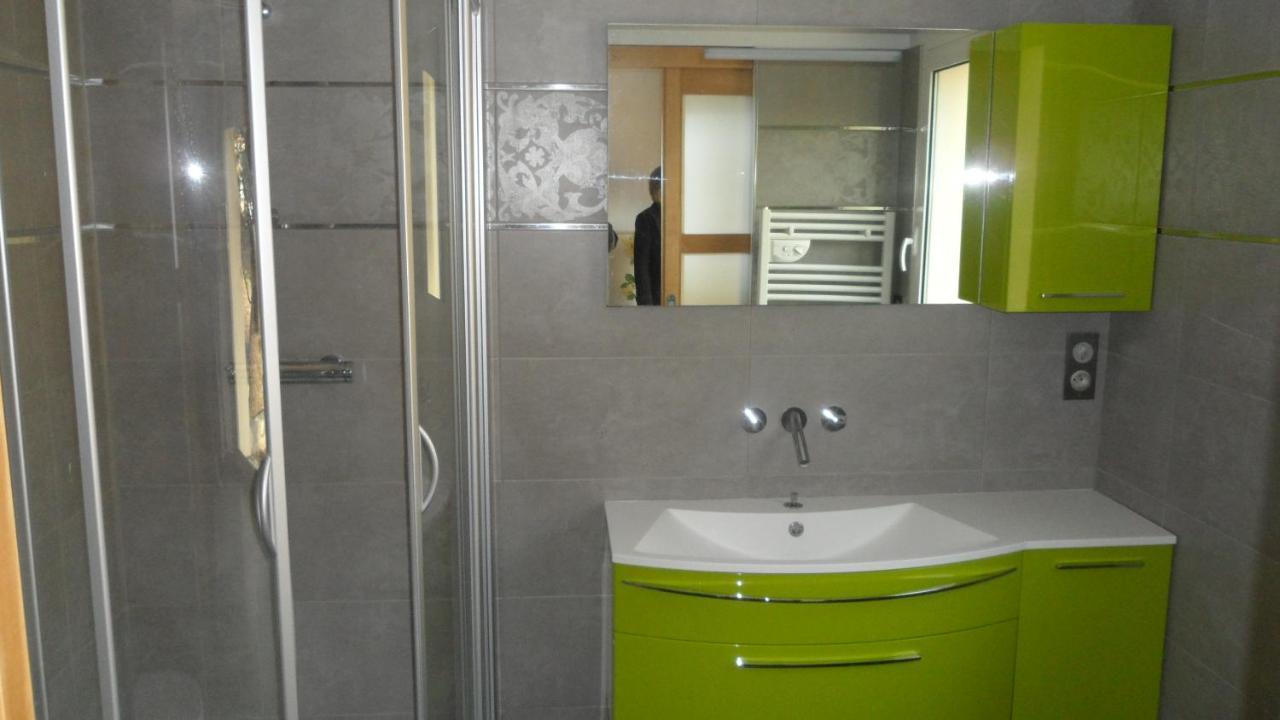 Villa Dikaria Montacher Bagian luar foto