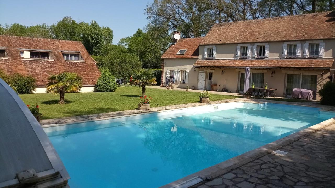 Villa Dikaria Montacher Bagian luar foto